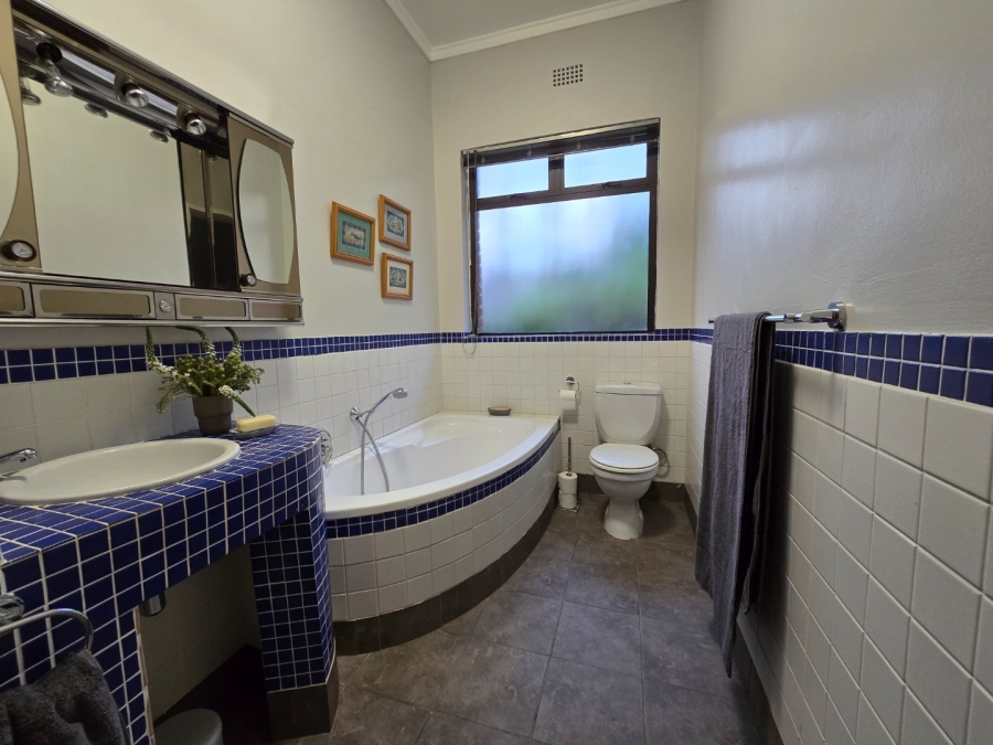 5 Bedroom Property for Sale in Dan Pienaar Free State